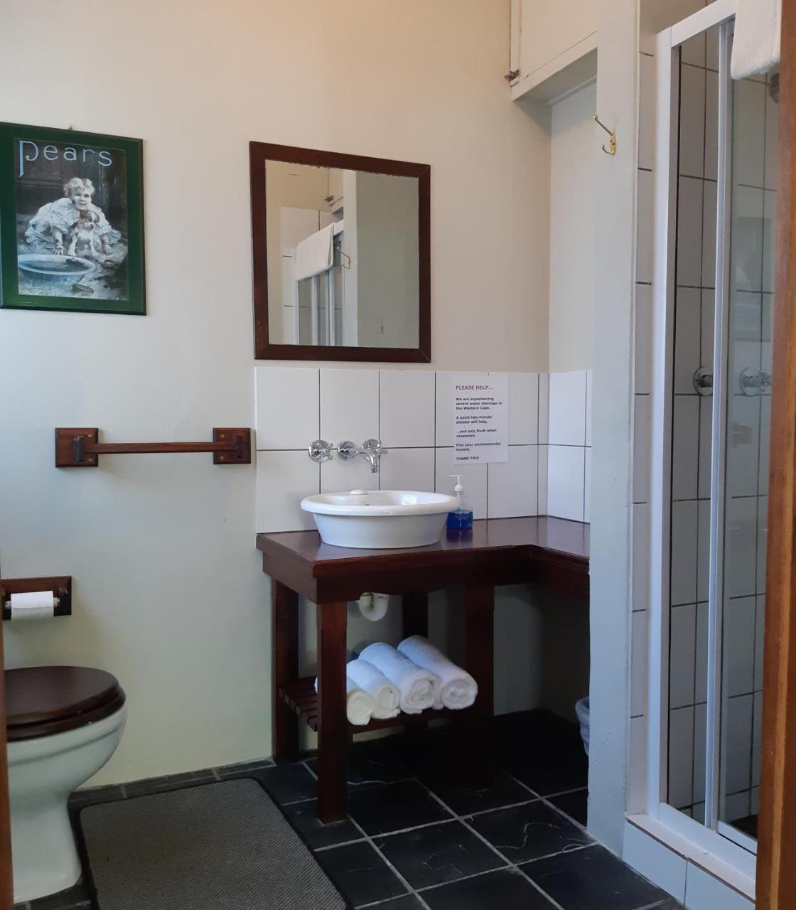 Be My Guest Lodge Bloubergstrand Luaran gambar