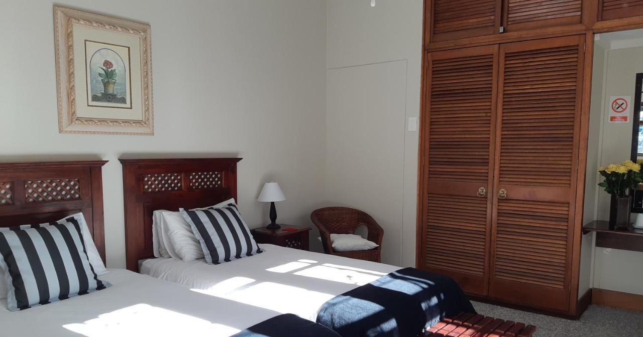 Be My Guest Lodge Bloubergstrand Luaran gambar
