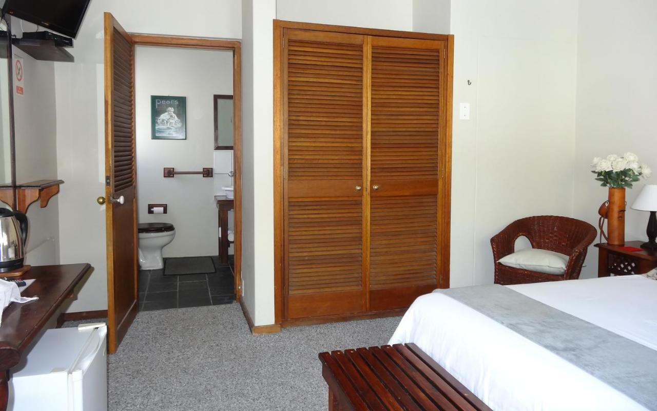 Be My Guest Lodge Bloubergstrand Luaran gambar